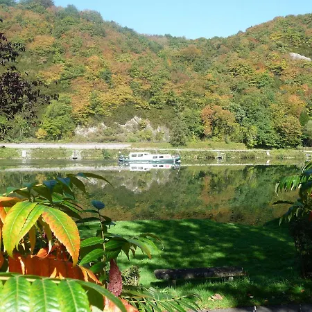 In Ederbergland Near Knebelsrod Dom wakacyjny *