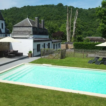Holiday home In Ederbergland Near Knebelsrod Hastiere-par-dela