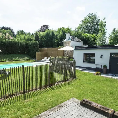 Stylish Mansion In With Swimming Pool Hastiere-par-dela