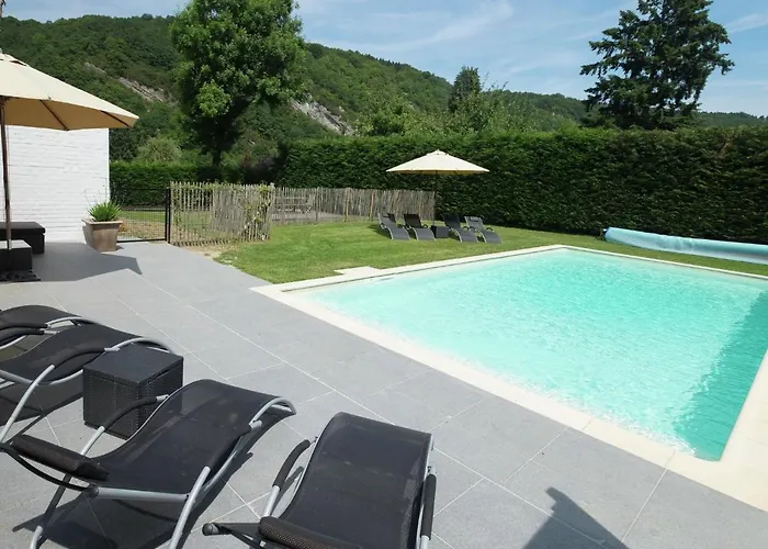 In Ederbergland Near Knebelsrod Nyaraló